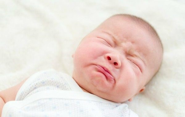 Cách nhận biết Viêm đại tràng Dị ứng ở Trẻ sơ sinh